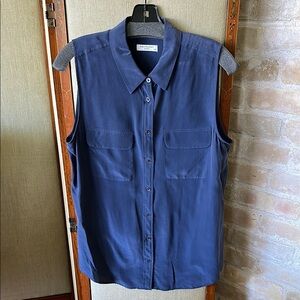 Equipment Women’s Navy 100% Silk Sleeveless Buttondown Shirt in size L